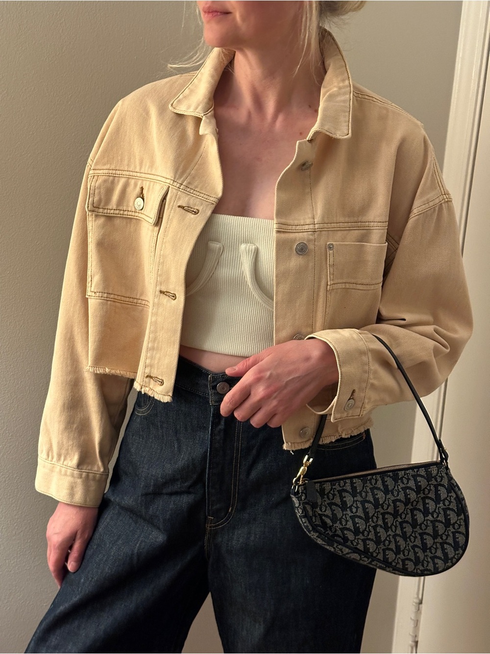 Zara - Beige Creamsicle Boxy Cropped Utility Denim Jacket - M